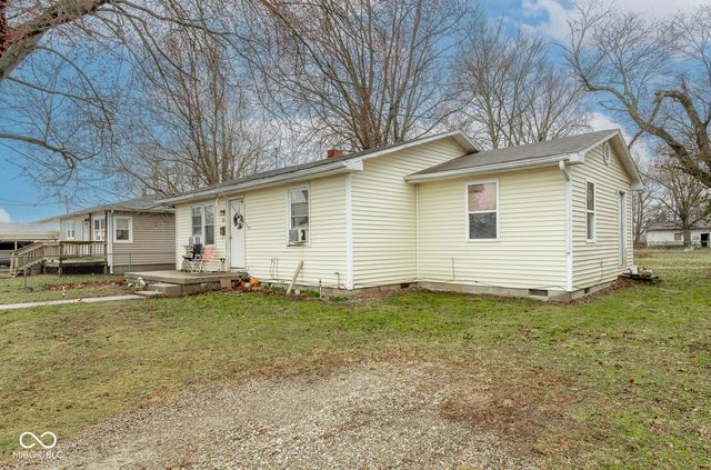 29 Newman Street, Scottsburg, IN 47170