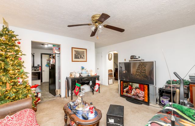 29 Newman Street, Scottsburg, IN 47170