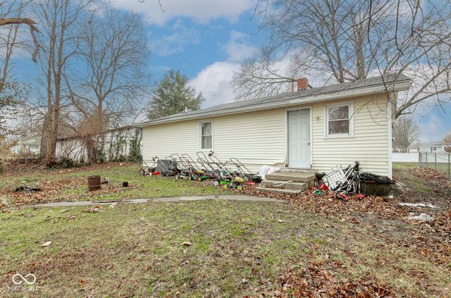 29 Newman Street, Scottsburg, IN 47170