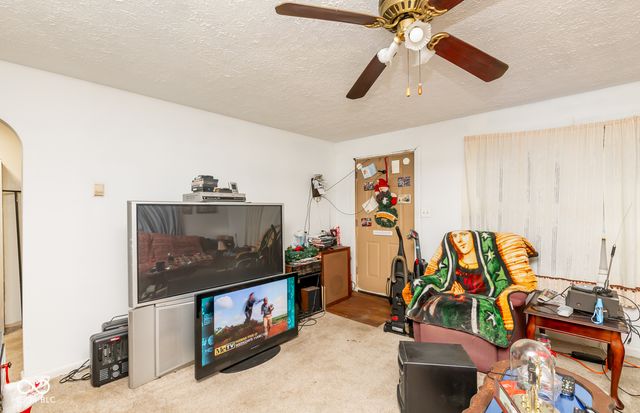 29 Newman Street, Scottsburg, IN 47170