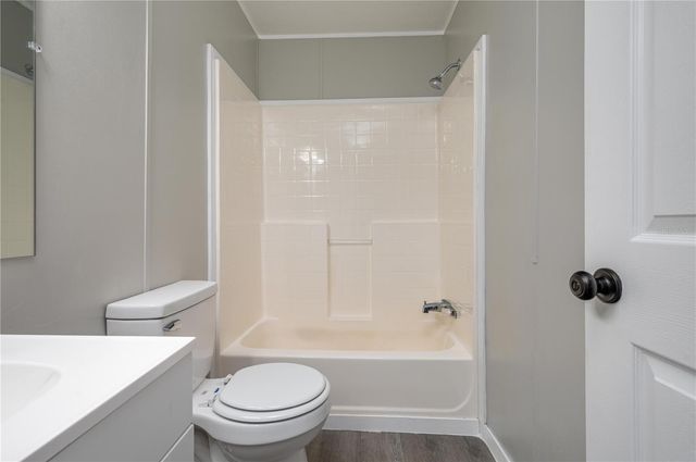 991 BAY COURT, Frostproof, FL 33843