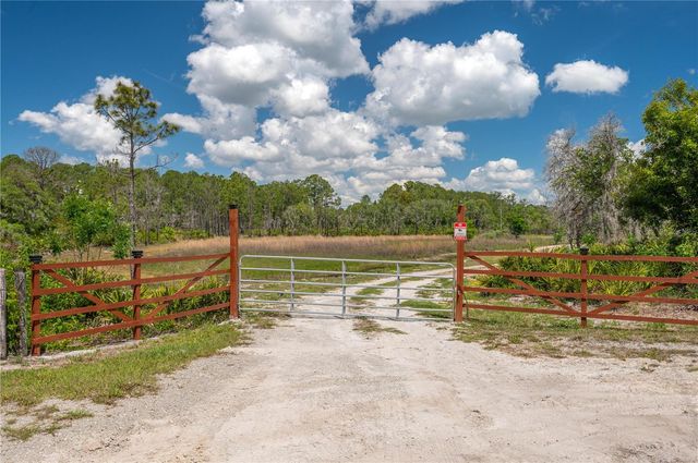 991 BAY COURT, Frostproof, FL 33843