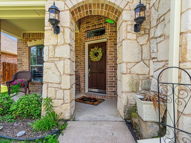 8156 Rock Elm Road, Fort Worth, TX 76131