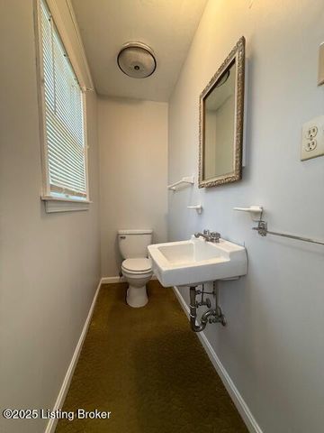 858 Shrewsbury Rd, Leitchfield, KY 42754