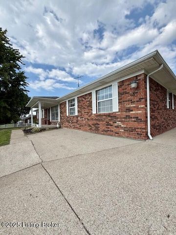 858 Shrewsbury Rd, Leitchfield, KY 42754