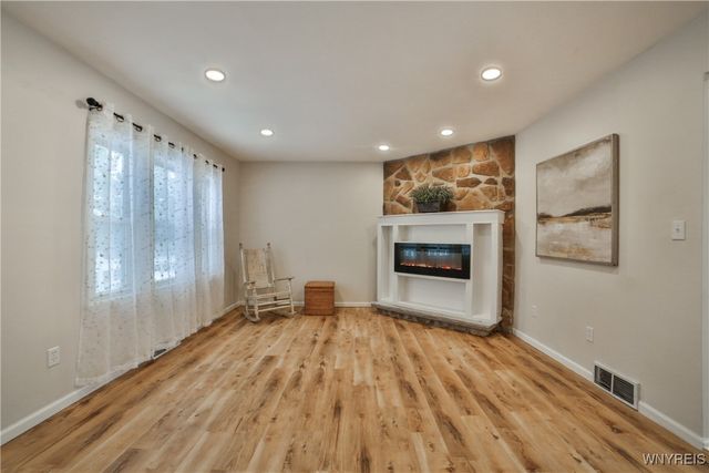 245 McKinley Avenue, Amherst, NY 14221