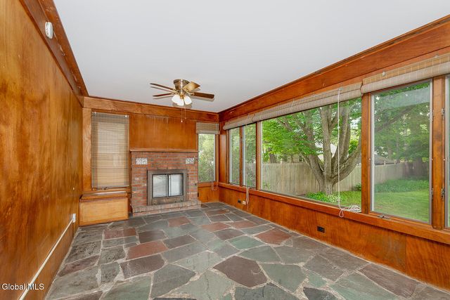 22 Westlyn Court, Guilderland, NY 12203