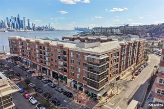 22 Ave At Port Imperial 413, West New York, NJ 07093
