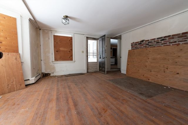 131 Wellesley Street, Weston, MA 02493