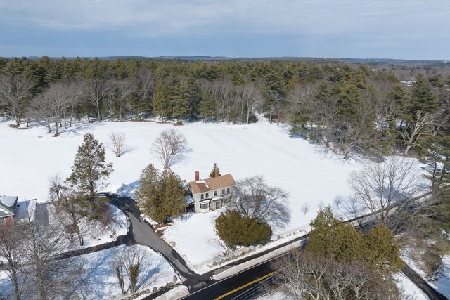 131 Wellesley Street, Weston, MA 02493