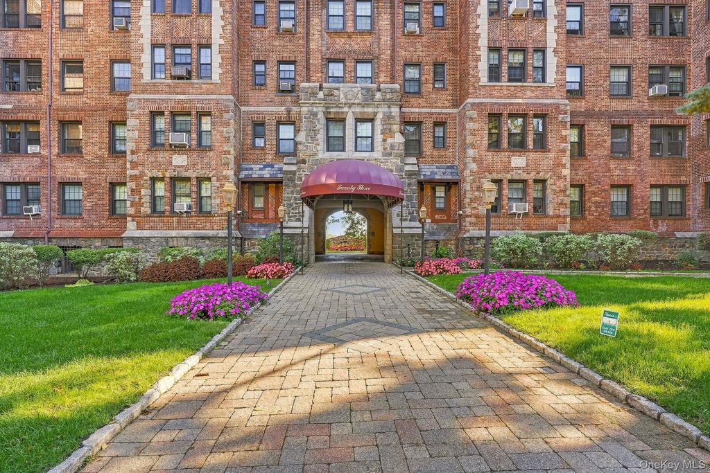 23 Old Mamaroneck Road 4K, White Plains, NY 10605 — exterior