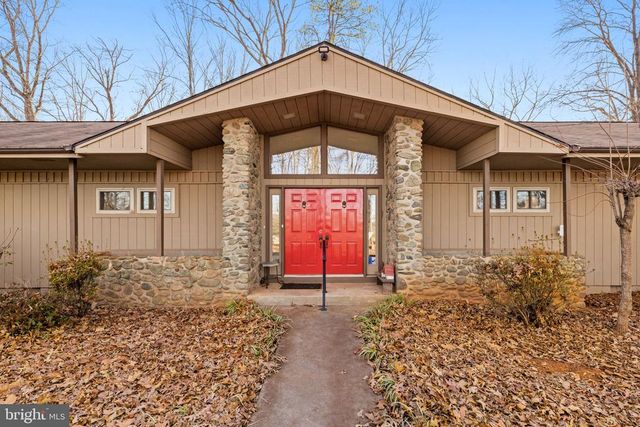 4500 WINERY LN, Barboursville, VA 22923