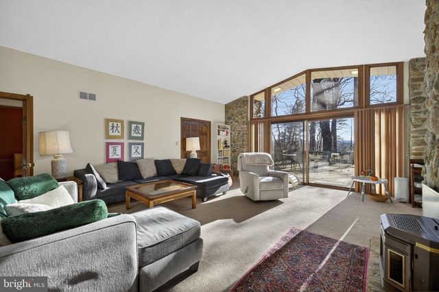 4500 WINERY LN, Barboursville, VA 22923