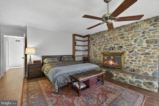 4500 WINERY LN, Barboursville, VA 22923