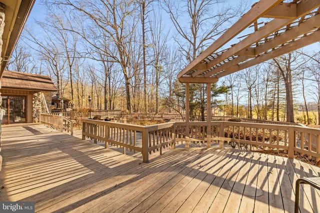 4500 WINERY LN, Barboursville, VA 22923