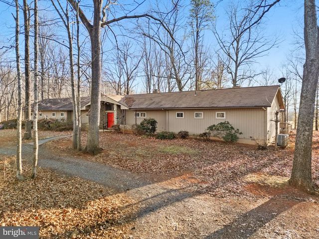 4500 WINERY LN, Barboursville, VA 22923