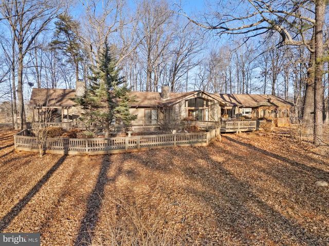 4500 WINERY LN, Barboursville, VA 22923