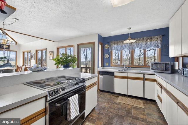 4500 WINERY LN, Barboursville, VA 22923