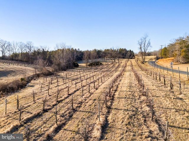 4500 WINERY LN, Barboursville, VA 22923