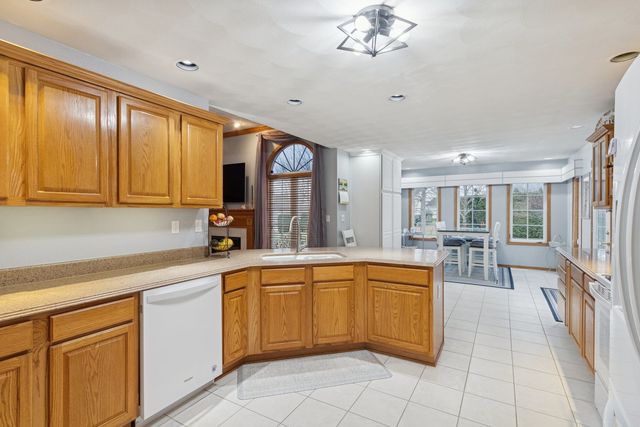 638 Merrion Road, Roscoe, IL 61073