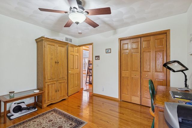 638 Merrion Road, Roscoe, IL 61073