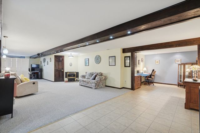 638 Merrion Road, Roscoe, IL 61073