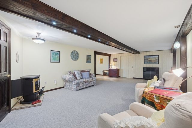 638 Merrion Road, Roscoe, IL 61073