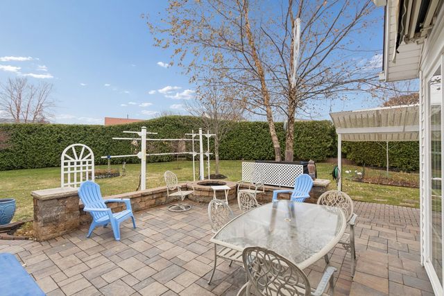 638 Merrion Road, Roscoe, IL 61073