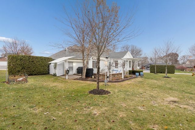 638 Merrion Road, Roscoe, IL 61073