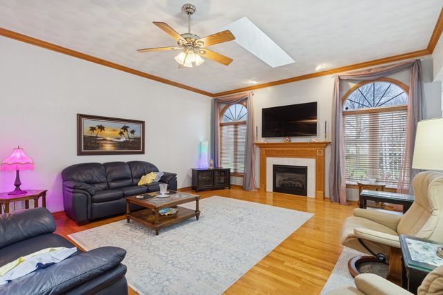 638 Merrion Road, Roscoe, IL 61073