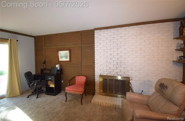 1309 W Elmwood Avenue, Clawson, MI 48017