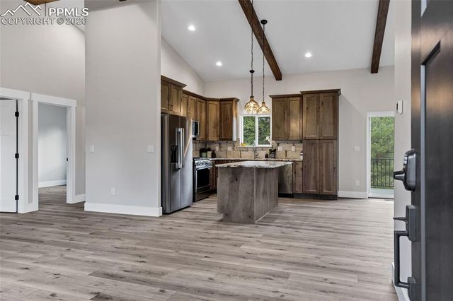 1279 N Mountain Estates Road, Florissant, CO 80816