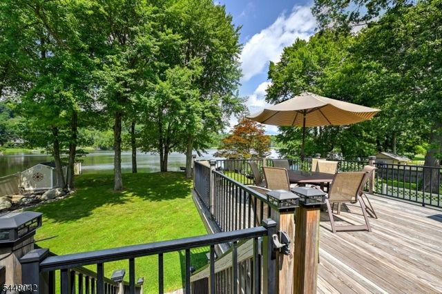 102 Tomahawk Trl, Sparta Twp., NJ 07871
