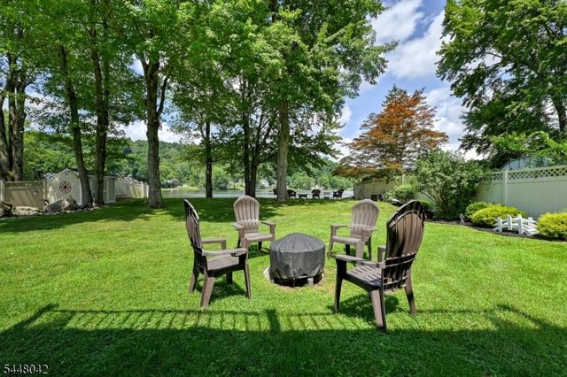 102 Tomahawk Trl, Sparta Twp., NJ 07871