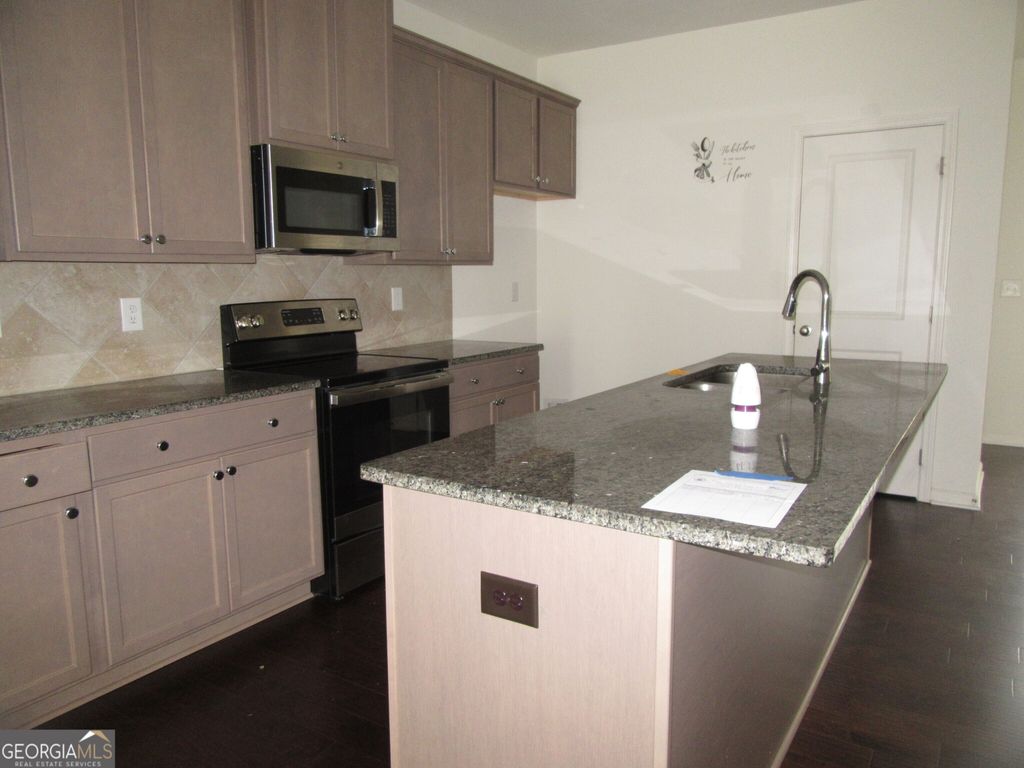 866 Ambient Way SW, Atlanta, GA 30331 — photo 4