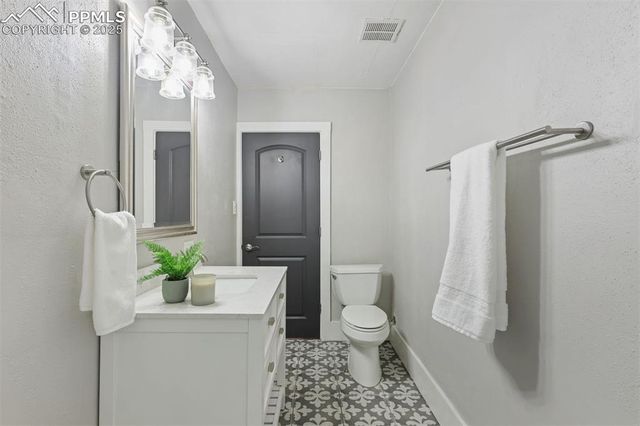 1213 N Prospect Street, Colorado Springs, CO 80903