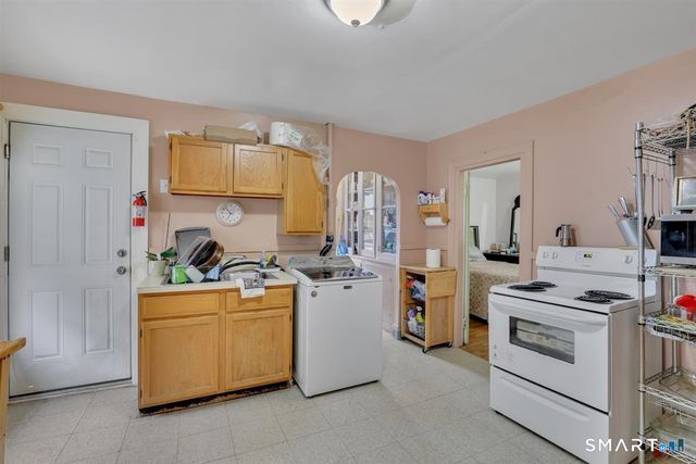 23 Summer Street, Waterbury, CT 06704