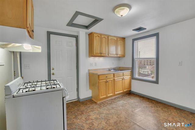 23 Summer Street, Waterbury, CT 06704