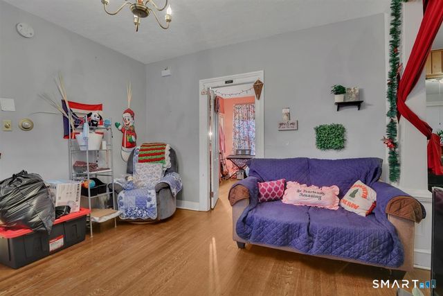 23 Summer Street, Waterbury, CT 06704