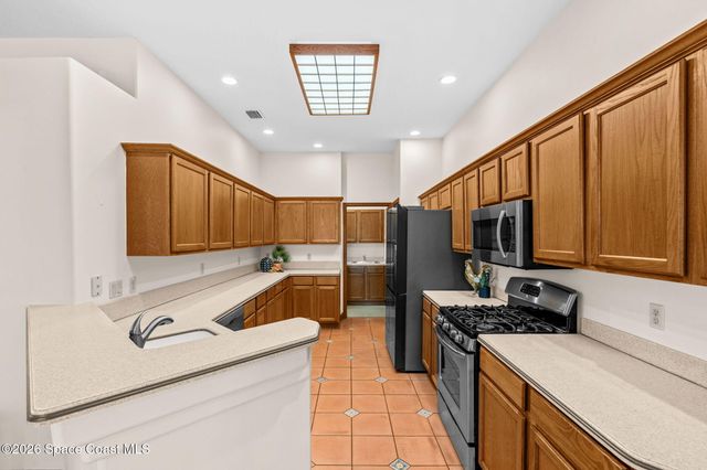 510 Lake Victoria Circle, Melbourne, FL 32940