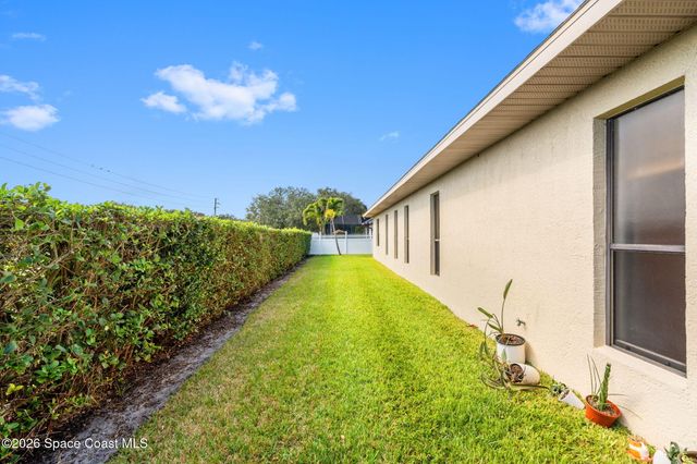 510 Lake Victoria Circle, Melbourne, FL 32940