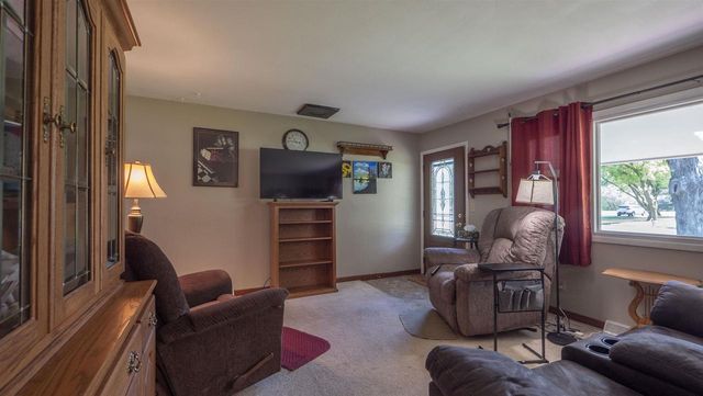 N2649 KELLEEN DRIVE, Waupaca, WI 54981