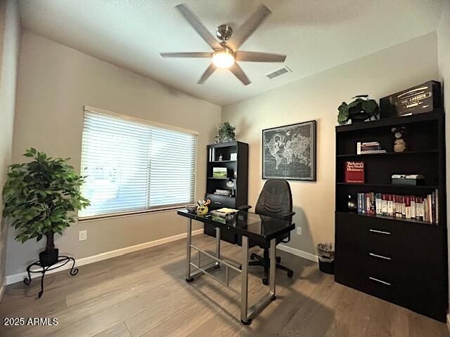 15628 W HIDDEN CREEK Lane, Surprise, AZ 85374