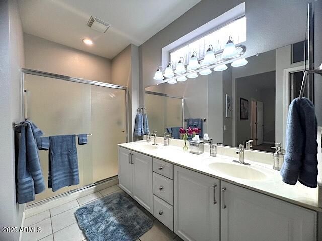 15628 W HIDDEN CREEK Lane, Surprise, AZ 85374