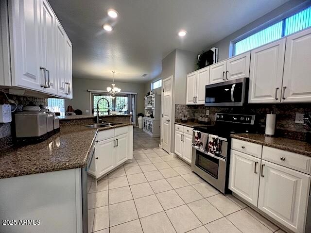 15628 W HIDDEN CREEK Lane, Surprise, AZ 85374