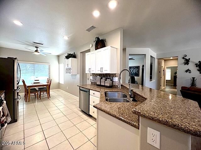 15628 W HIDDEN CREEK Lane, Surprise, AZ 85374