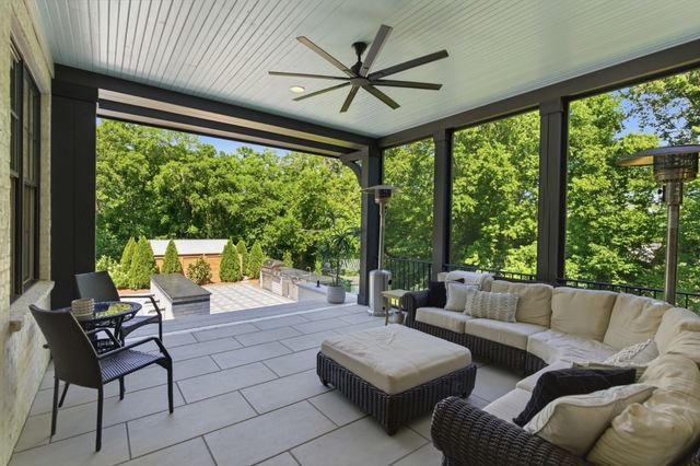 2108 Timberwood Pl, Nashville, TN 37215