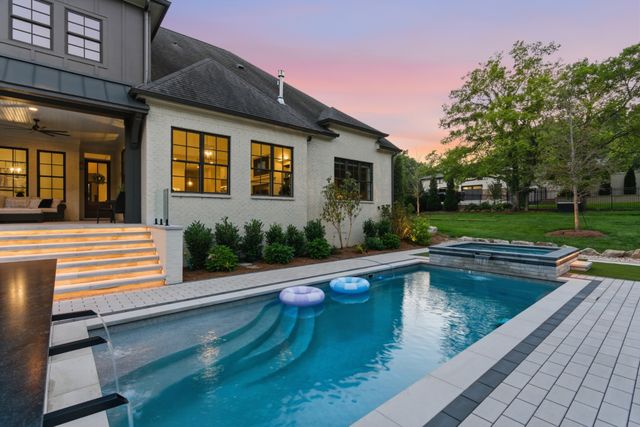 2108 Timberwood Pl, Nashville, TN 37215