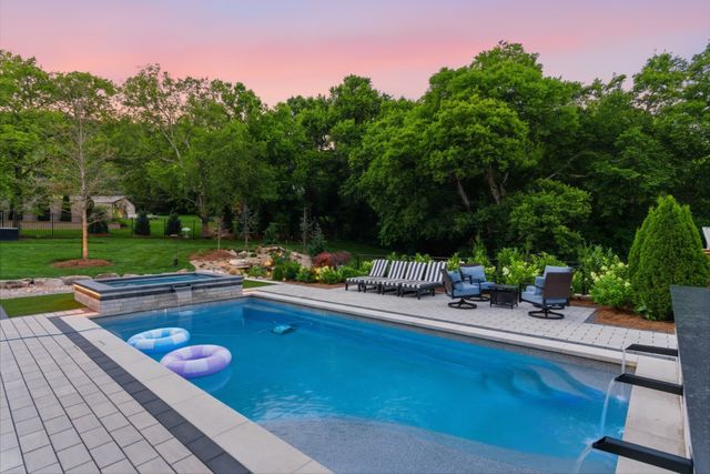 2108 Timberwood Pl, Nashville, TN 37215