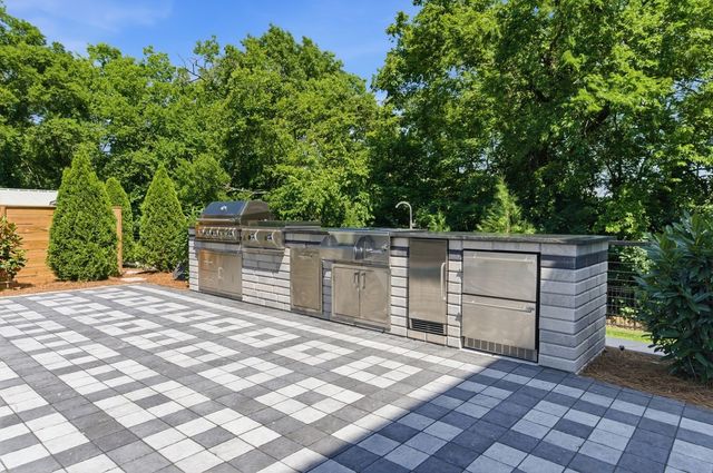 2108 Timberwood Pl, Nashville, TN 37215